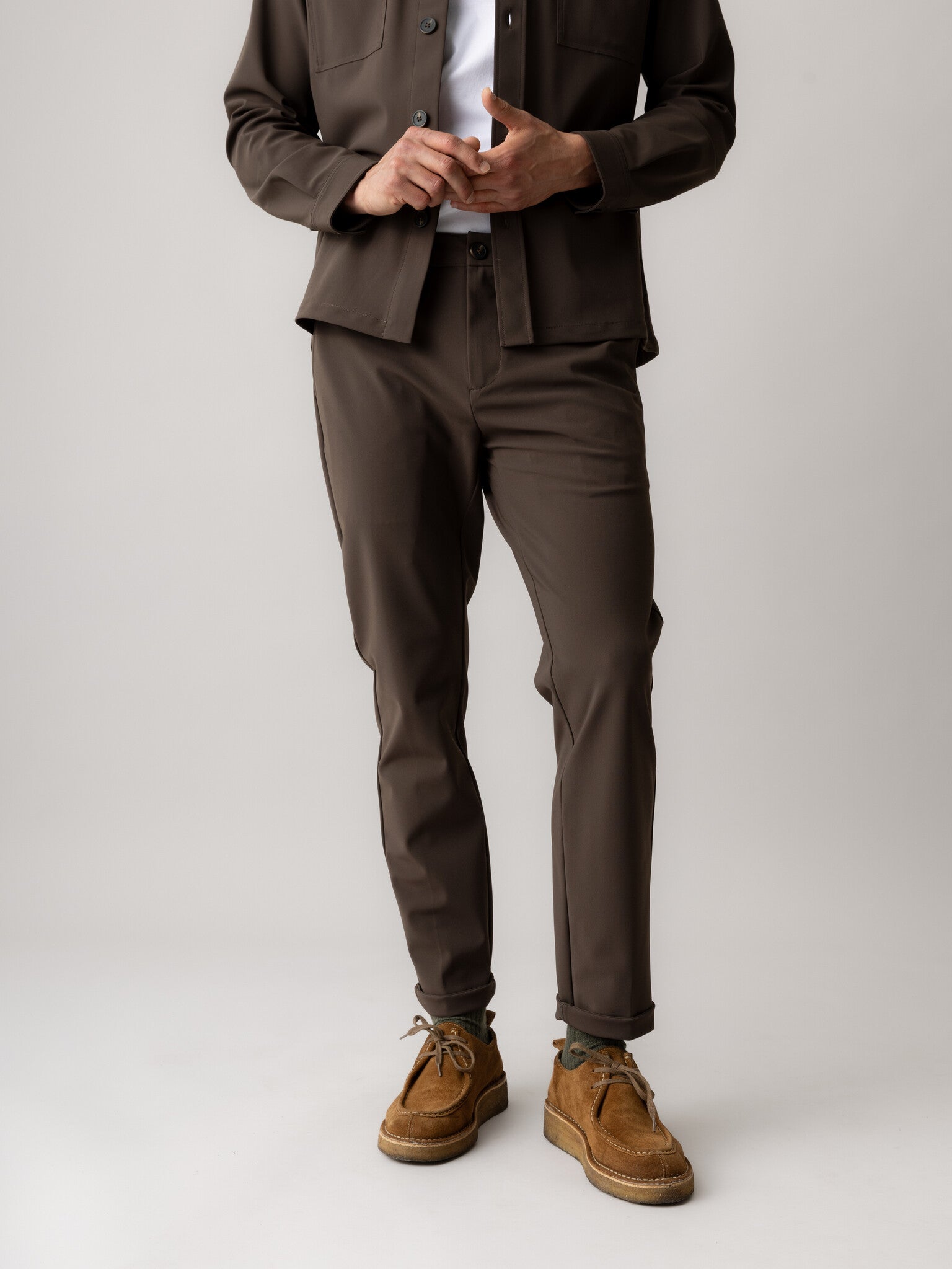 Modelshot / Chocolate Brown / Detail